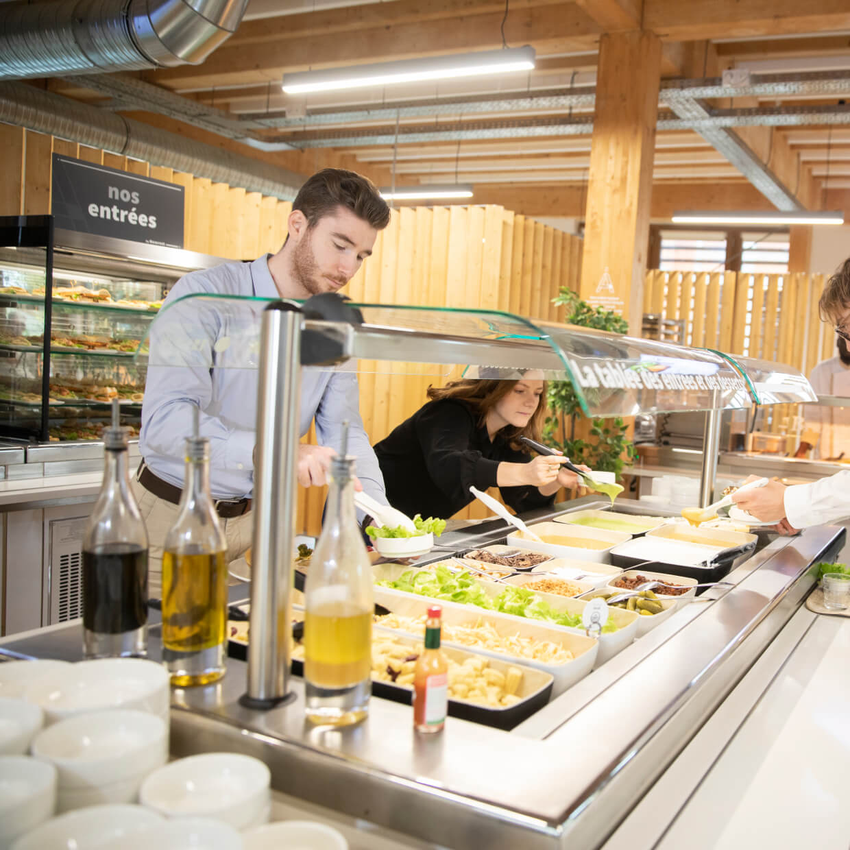 Buffet en libre-service restauration concédée Newrest